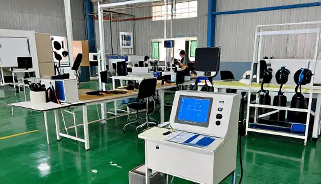 自动化检测在批量生产中的两种实施方式对比